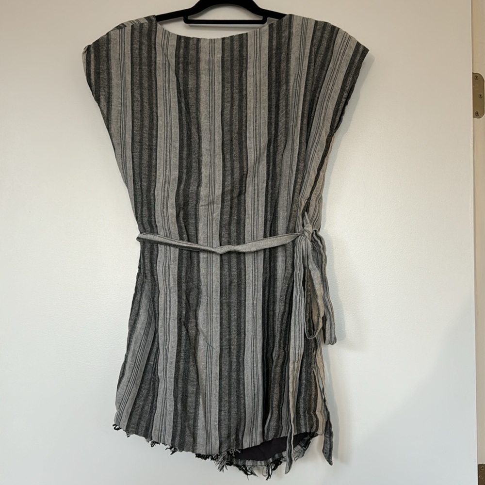 Lulus Wrap Dress Size S - Picture 8 of 8